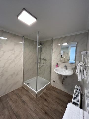 ليفركوزن Rheinischer Hof Appartements المظهر الخارجي الصورة